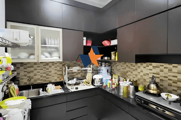 Dijual Rumah 2 Lantai Di Cluster Graha Raya 