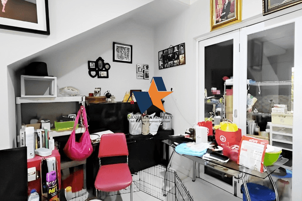 Dijual Rumah 2 Lantai Di Cluster Graha Raya 