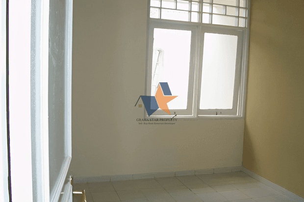 Dijual Murah Rumah Di Graha Raya