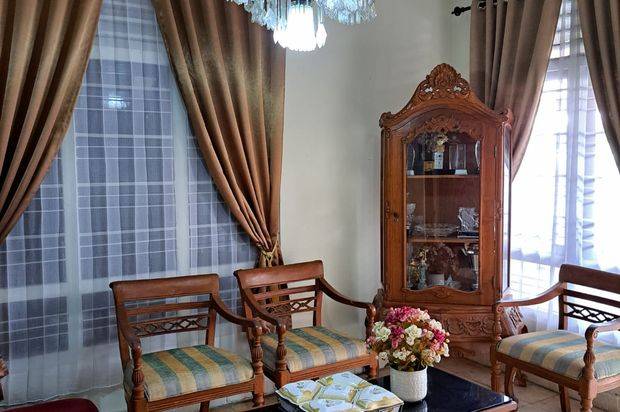 Rumah Jadul tapi unik dan lantai 2 untuk kos2an