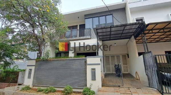 RUMAH DI KELAPA NIAS AREA KELAPA GADING-SUDAH RENOVASI TOTAL