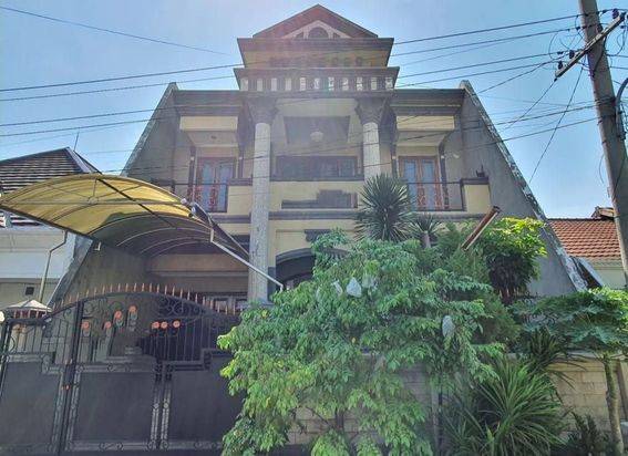 Rumah Sutorejo Selatan, Siap Huni, Strategis