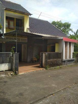 Dijual Rumah 2 Lantai Sleman, Dekat Kampus UNRIYO & Sanata Dharma Jogja