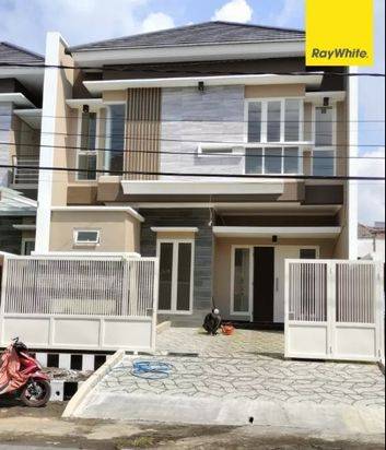 Dijual Rumah Hadap Utara Lokasi di Jalan Jemursari, Surabaya