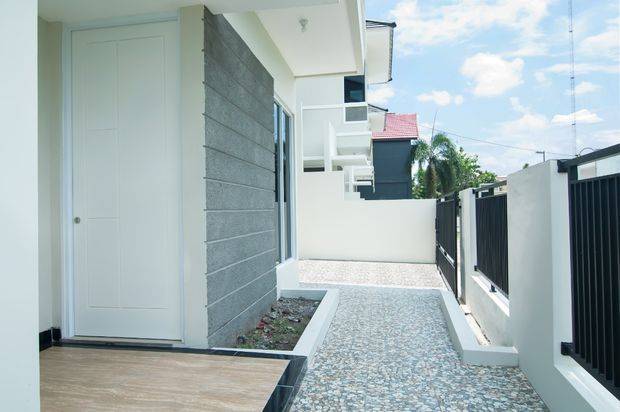 RUMAH MEWAH 2 LANTAI DI KALASAN JOGJA