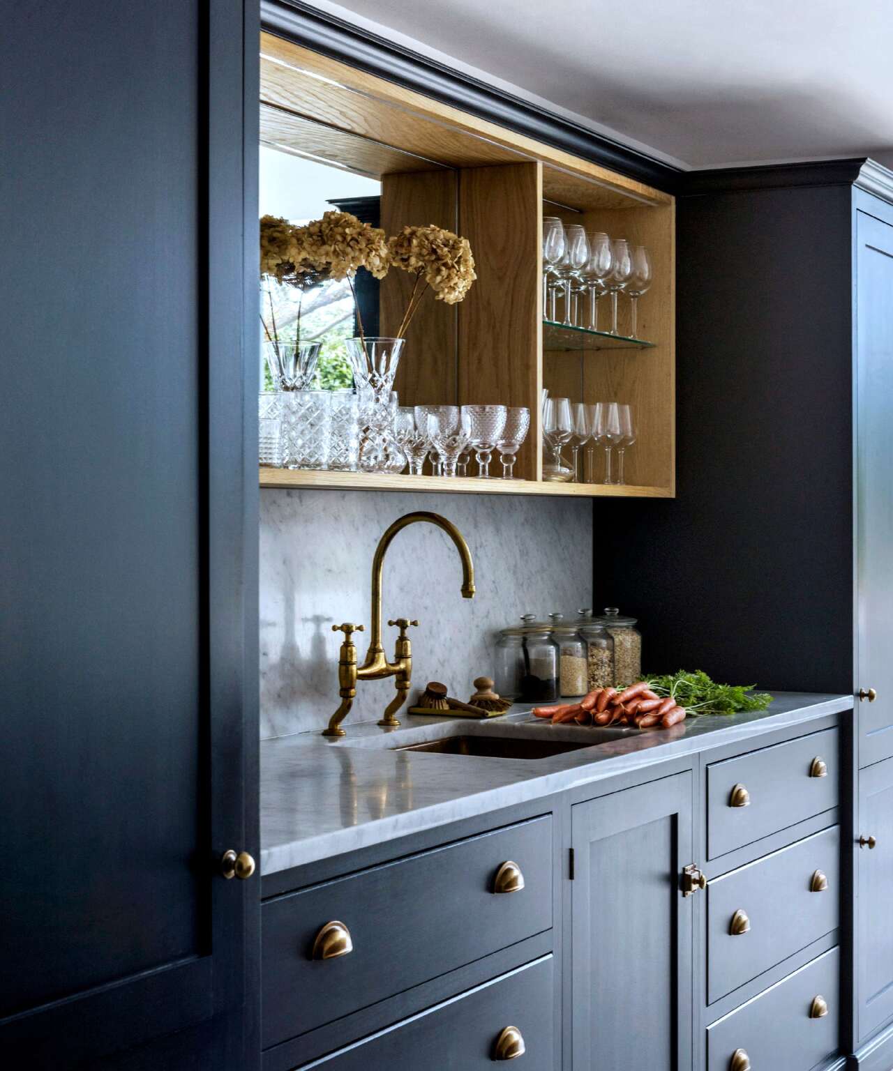 Model Lemari Dapur Minimalis Kayu