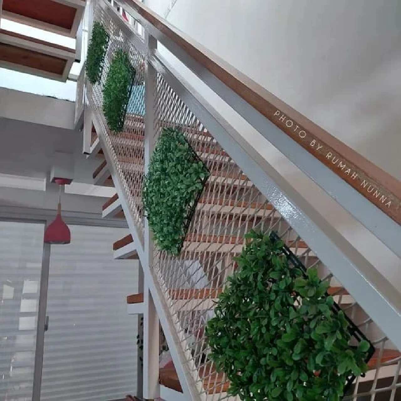 Railing yang Bisa Digunakan sebagai Partisi Ruangan