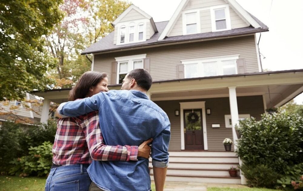 Rekomendasi dan Tips Membeli Rumah Pertama Sebelum Usia 30 Rekomendasi dan Tips Membeli Rumah Pertama Sebelum Usia 30