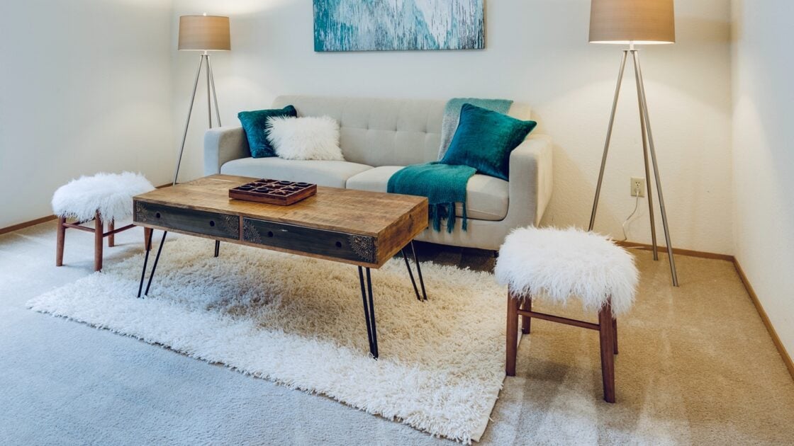 Tips Merancang Desain Ruang Tamu Sempit agar Terlihat Lebih Luas Tips Merancang Desain Ruang Tamu Sempit agar Terlihat Lebih Luas