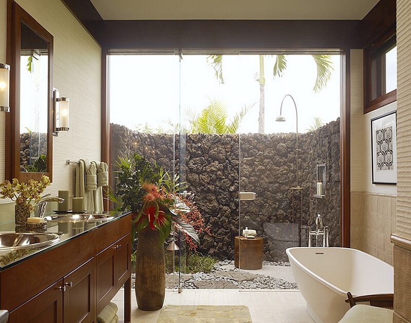 Kamar Mandi Outdoor: Ide Desain & Tips Membuatnya Nyaman Kamar Mandi Outdoor: Ide Desain & Tips Membuatnya Nyaman