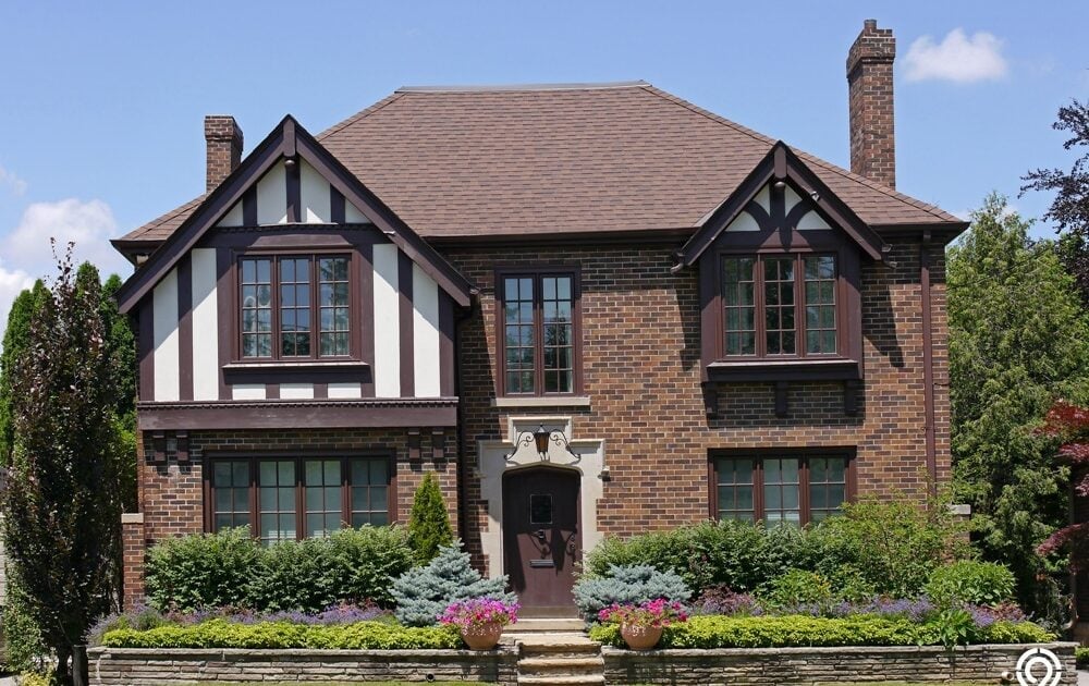 Rumah Inggris: Inspirasi Gaya & Ciri Arsitektur Klasik
