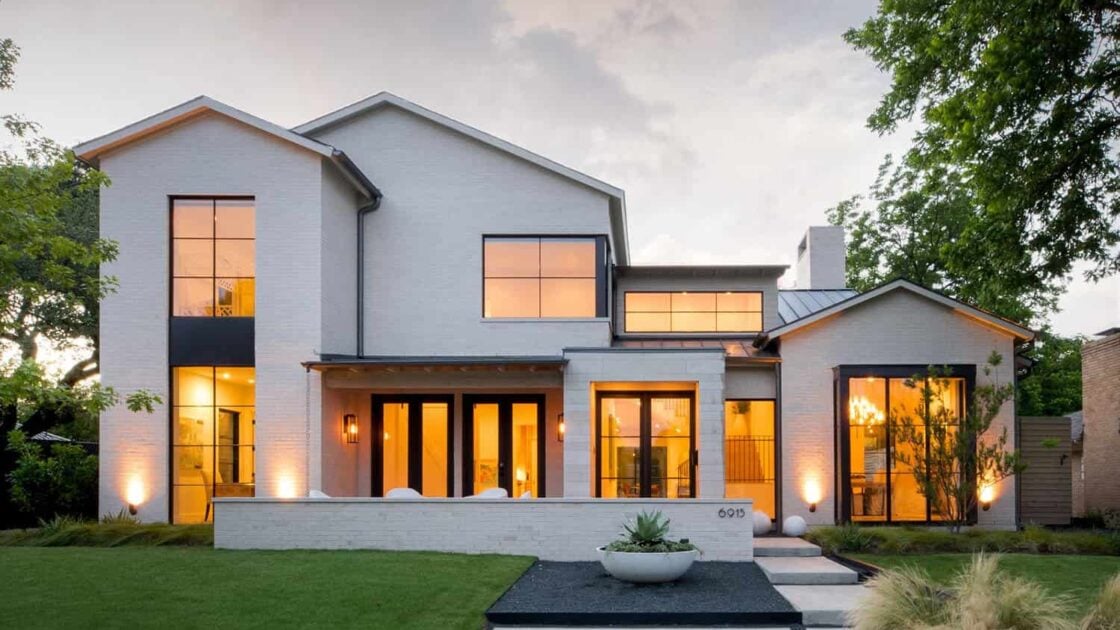 5 Rekomendasi Desain Rumah Klasik Modern 2 Lantai Terbaru