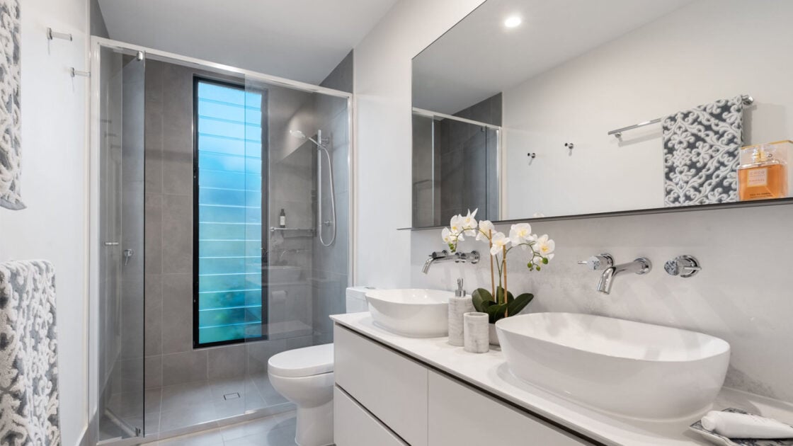 5 Cara Menata Kamar Mandi Apartemen yang Nyaman 5 Cara Menata Kamar Mandi Apartemen yang Nyaman