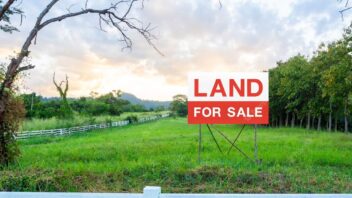 tanah yang dijual oleh seorang agen