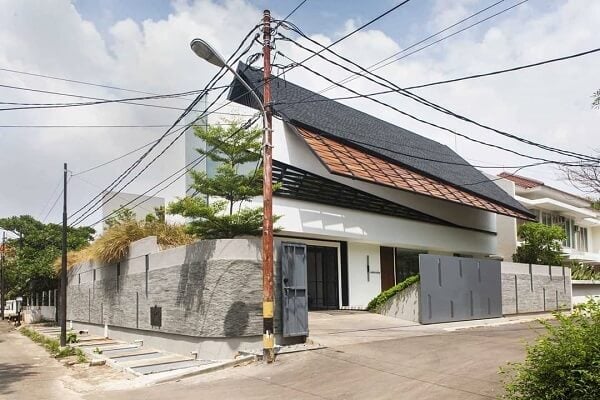 Contoh atap rumah miring