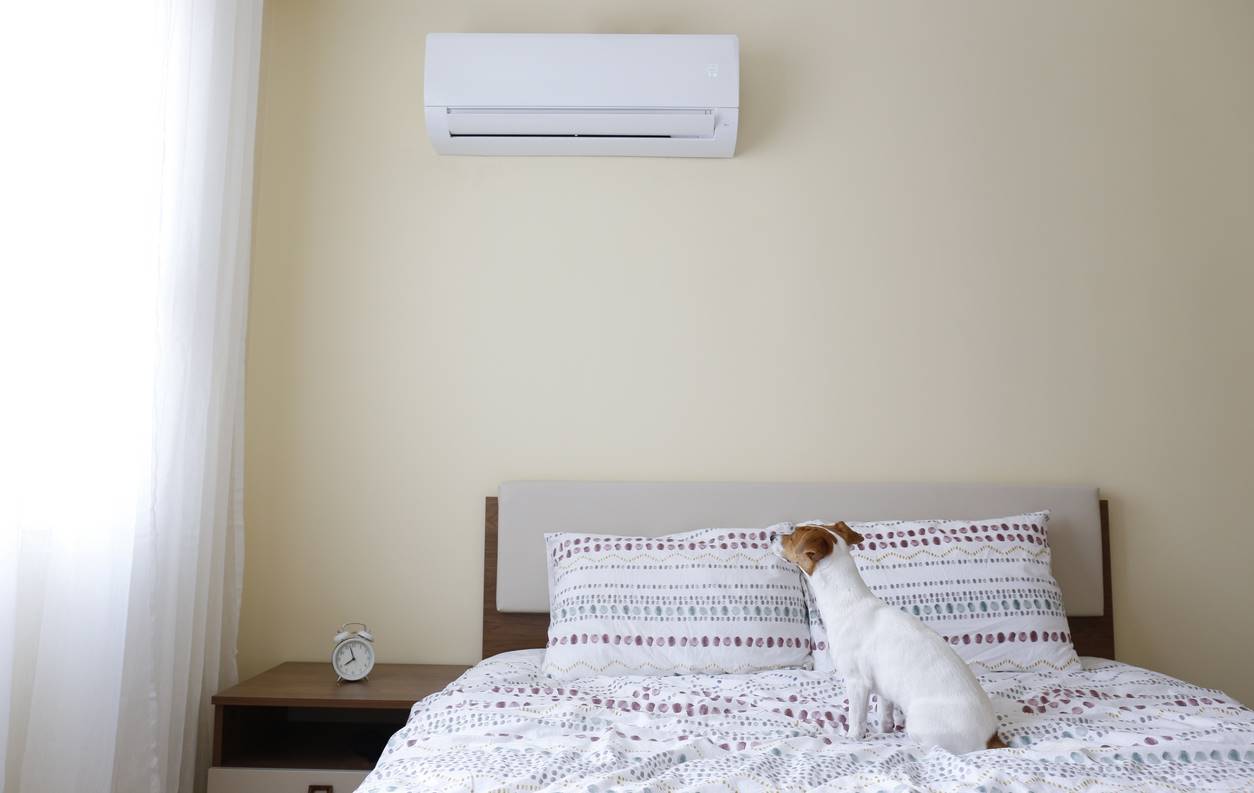 Risiko Jika Tidak Mengatur Posisi AC di Kamar Tidur