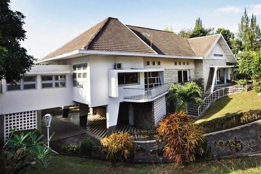 10 Model Rumah Jaman Dulu Sederhana tapi Estetik