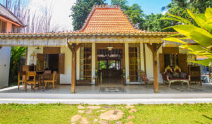 5 Model Rumah Jaman Dulu yang Estetis dan Historis