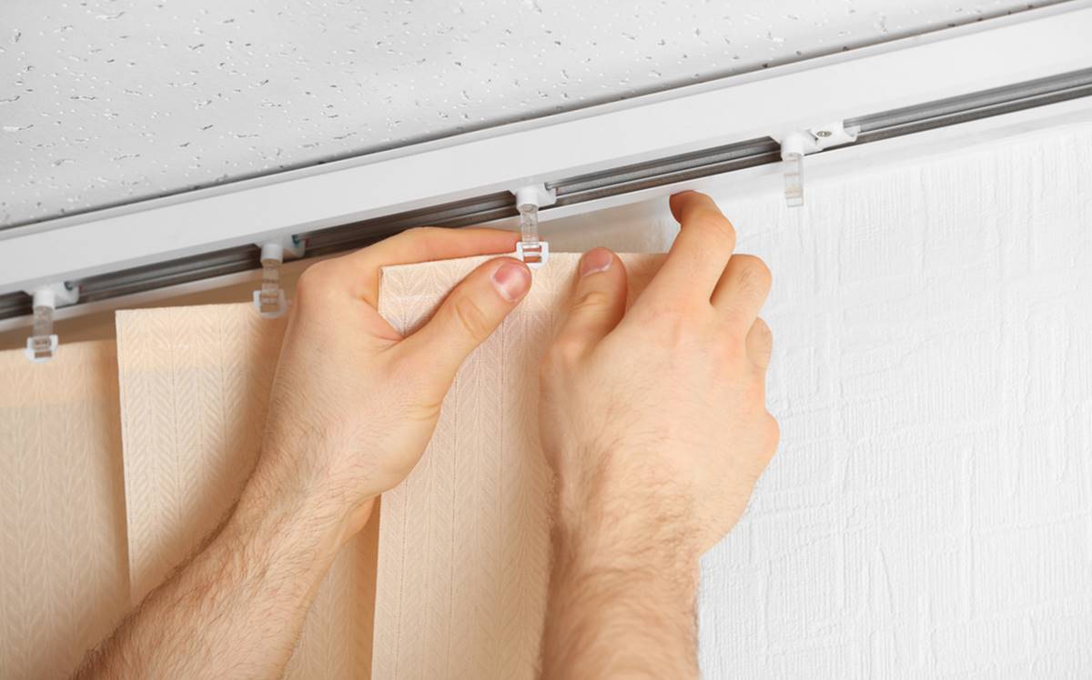 Cara Memasang Vertical Blind di Rumah