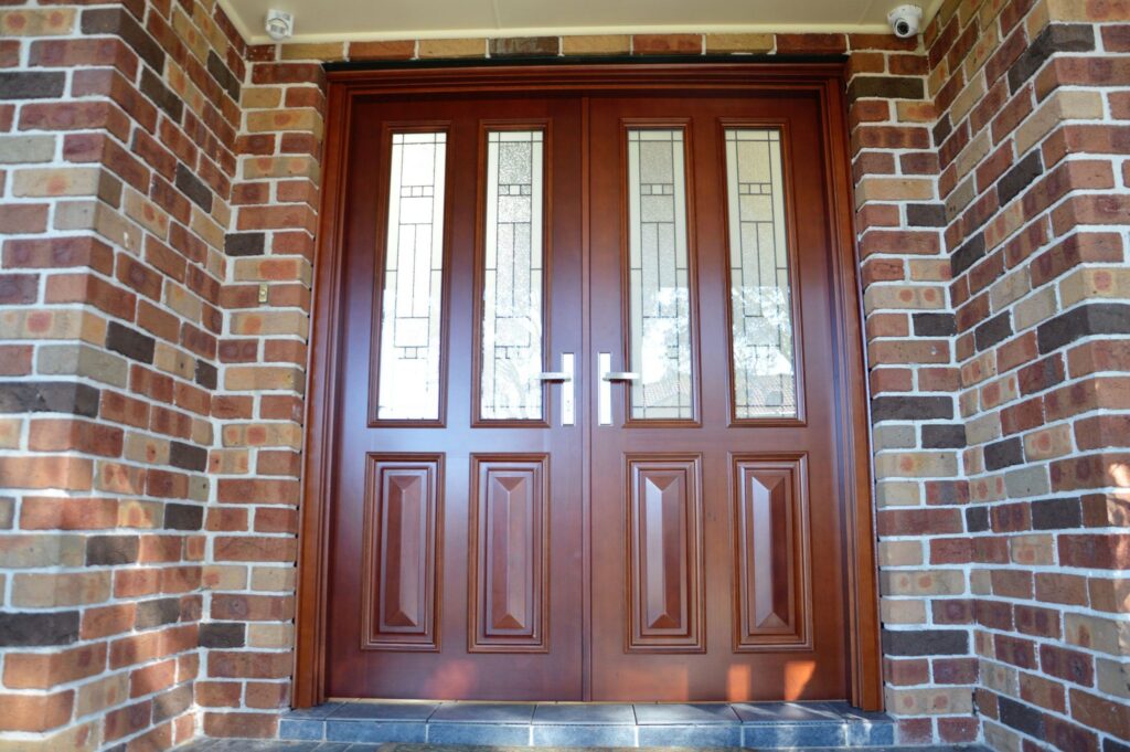 Model Pintu Kupu Tarung Mewah Tradisional