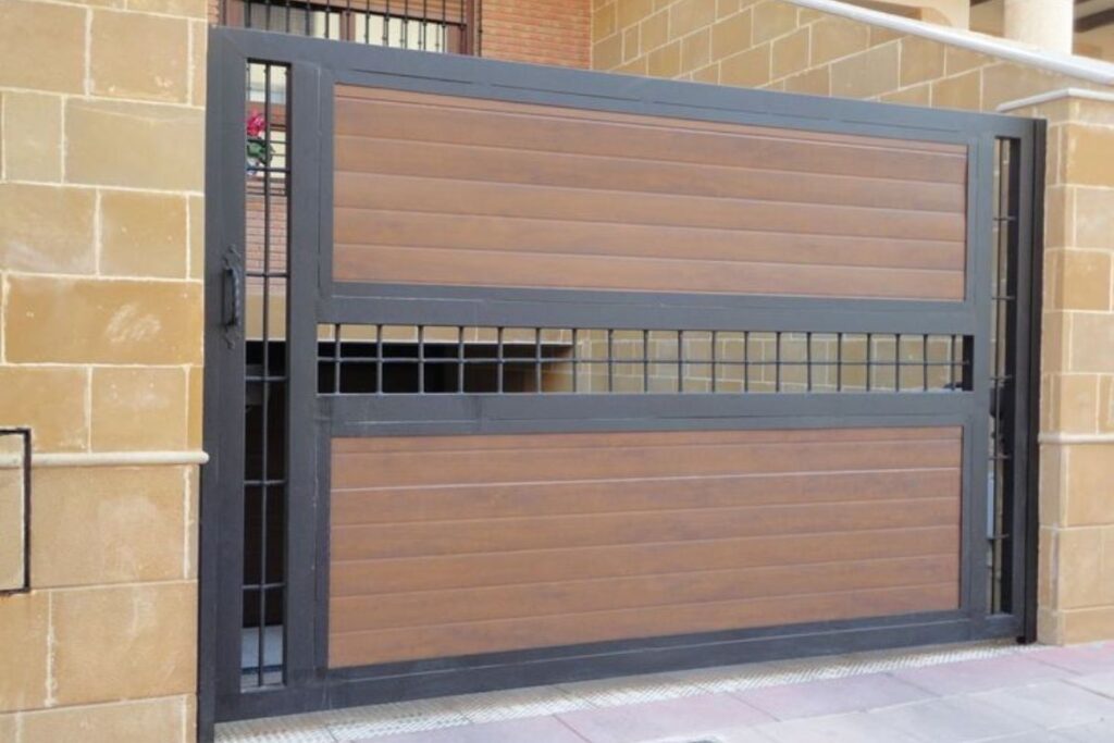 8 Inspirasi Pagar Minimalis Bikin Hunian Tampil Menawan