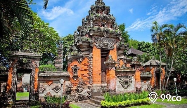 10 Nama Rumah Adat Bali dan Filosofi Uniknya Dilengkapi Gambar