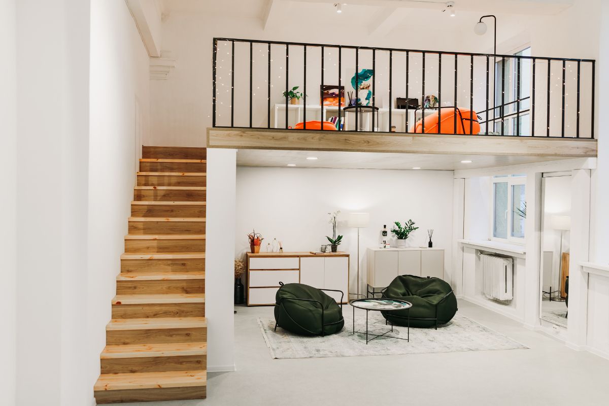 Dekorasi Rumah Minimalis 2 Lantai dengan Mezzanine