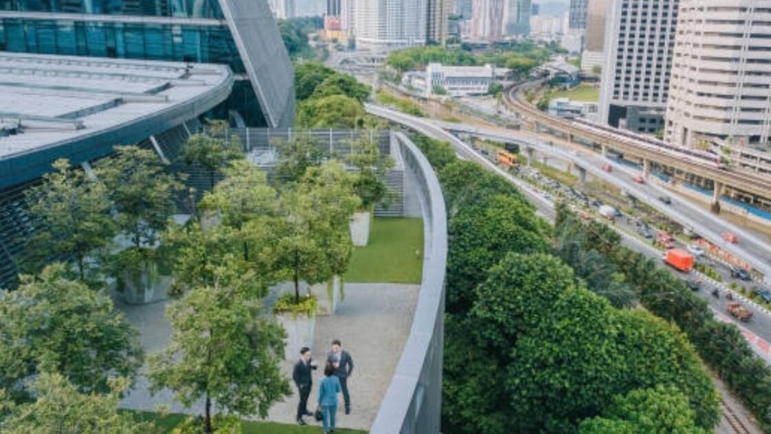 Taman Atap: Cara Membuat dan 8 Inspirasi Desainnya