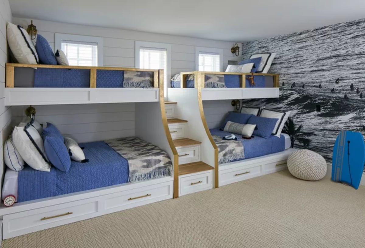 Tempat tidur tingkat four in one