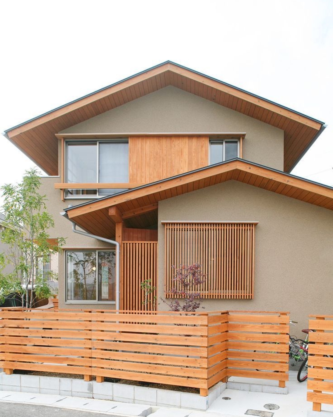 Rumah Tingkat Sederhana Japanese Style