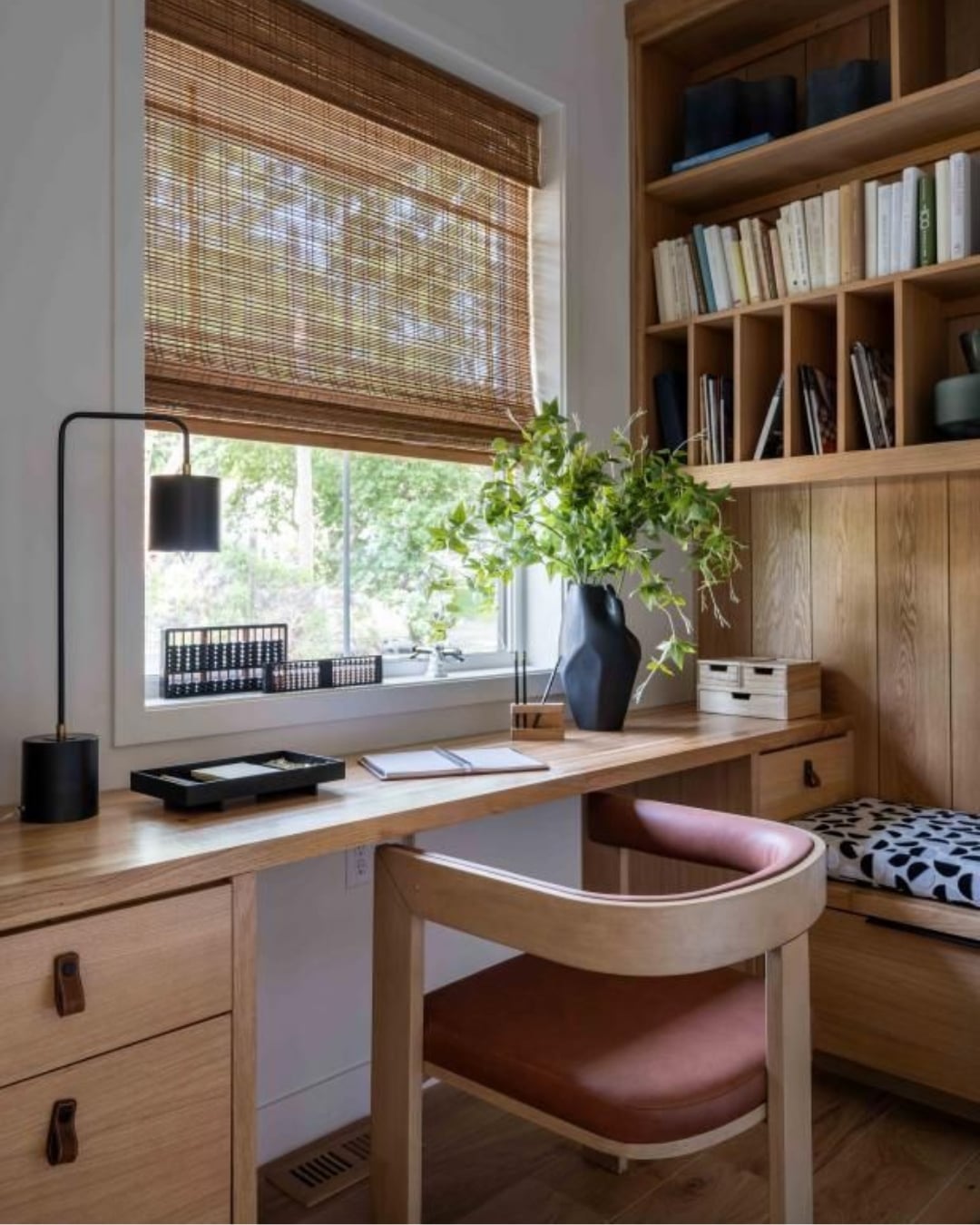 Ruang Kerja Minimalis Japanese Style