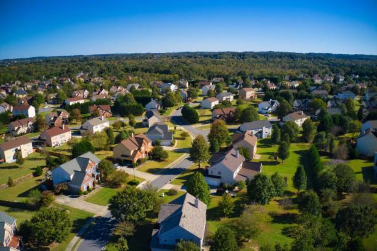 Perbedaan Townhouse dan Cluster