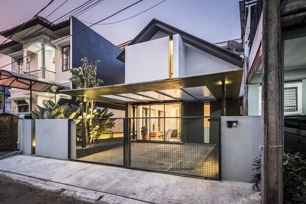 Rumah Minimalis Atap Miring Segitiga