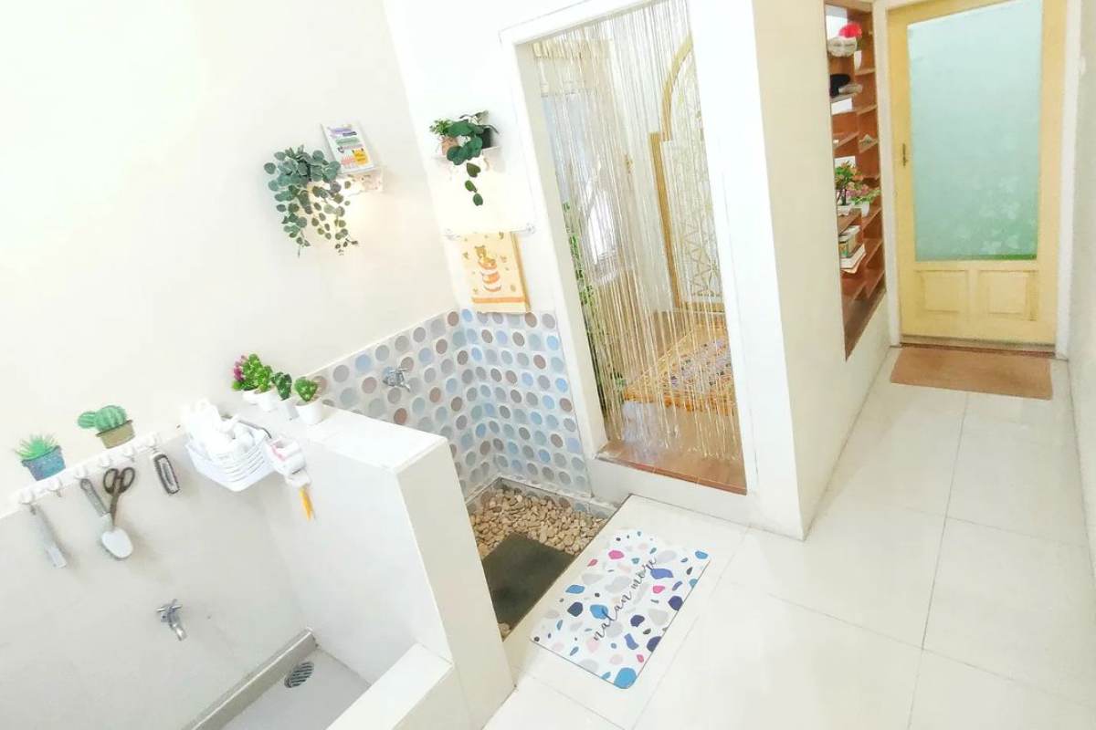 Mushola Dalam Rumah Lengkap dengan Area Wudu