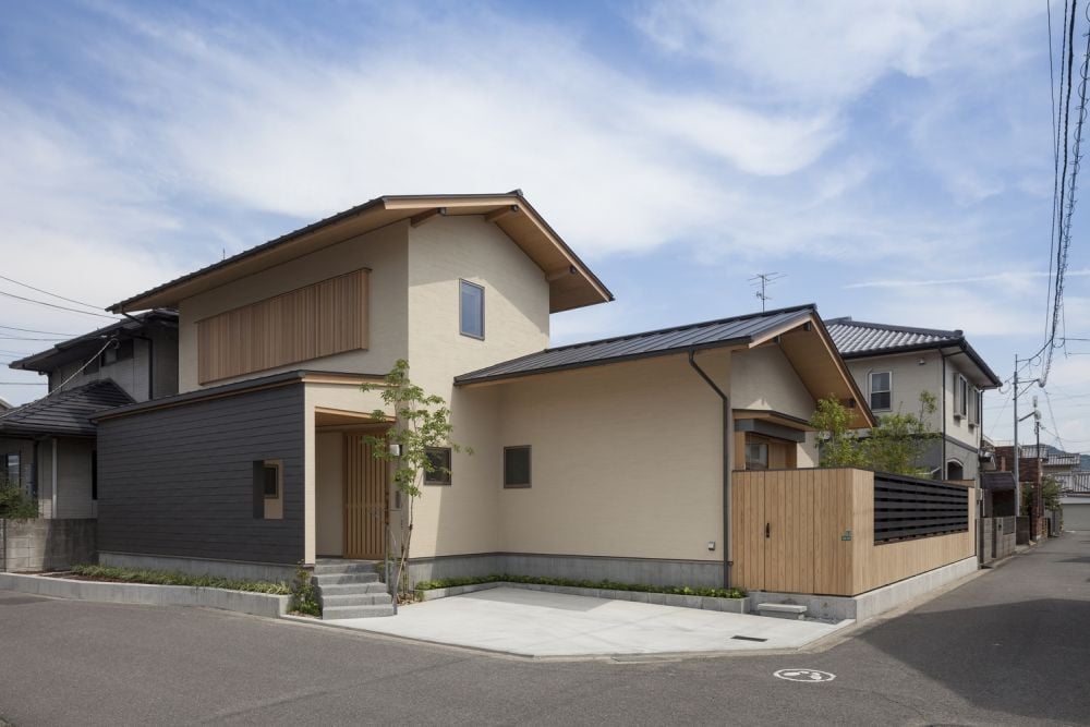Desain Rumah Tingkat Separuh Belakang Gaya Jepang
