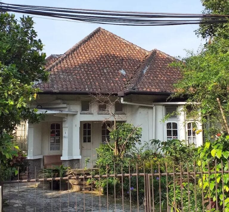 10 Model Rumah Jaman Dulu Sederhana tapi Estetik