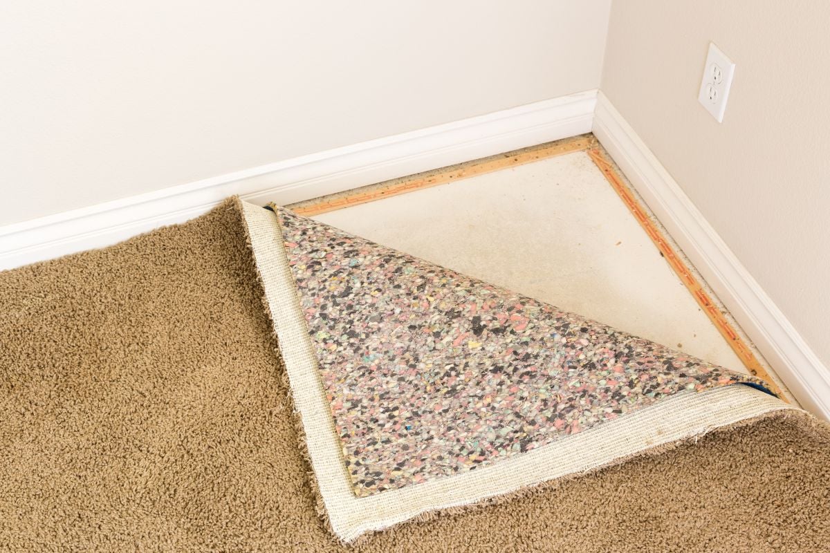 Gunakan Rug Pad untuk Lantai