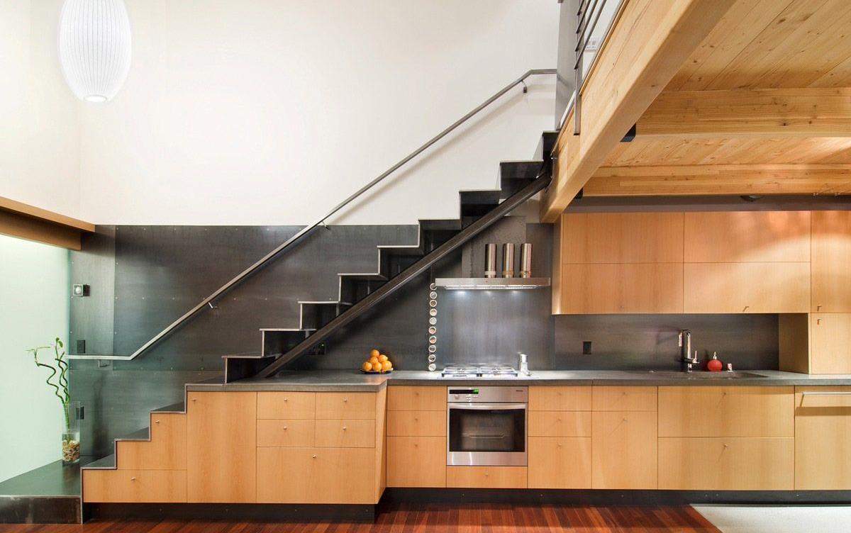 dapur di bawah tangga elegan