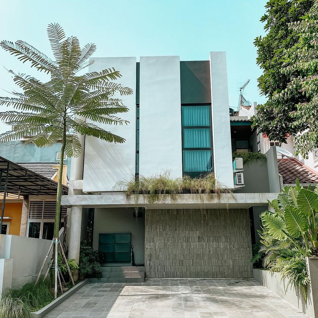 Desain Arsitektur Rumah Mewah Tingkat Tropis Minimalis