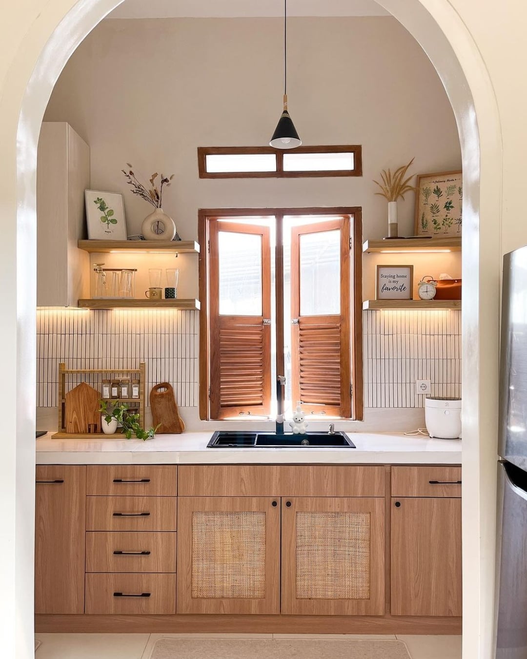 Desain Dapur Sempit Memanjang Minimalis Japandi