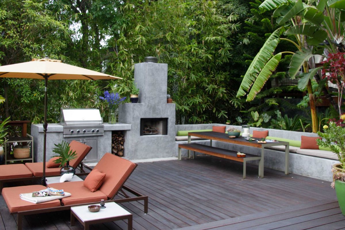 Dek untuk BBQ di rumah