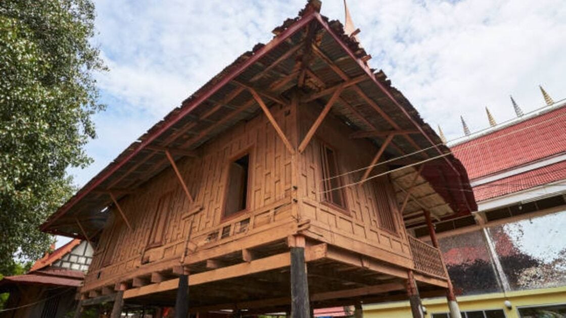 Rumah Panggung: Ciri, Fungsi, dan Kelebihannya
