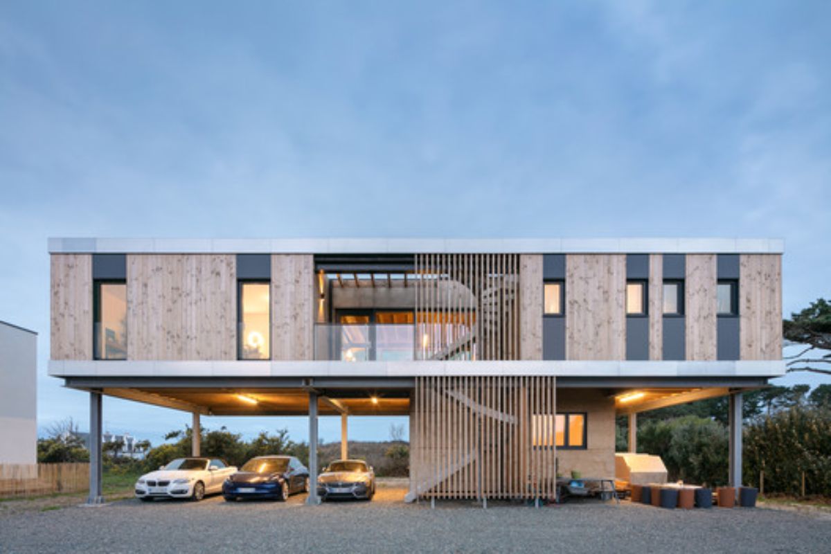 Rumah Panggung Modern Kekinian