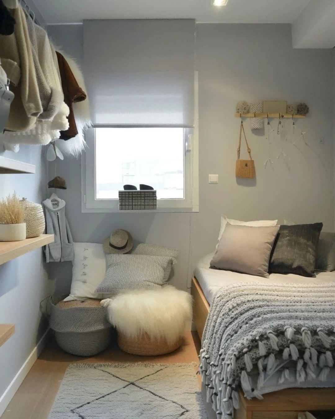 Kamar Kost Sederhana Scandinavian Minimalis