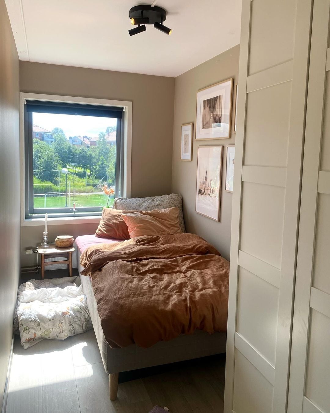Kamar Kost Estetik Skandinavia