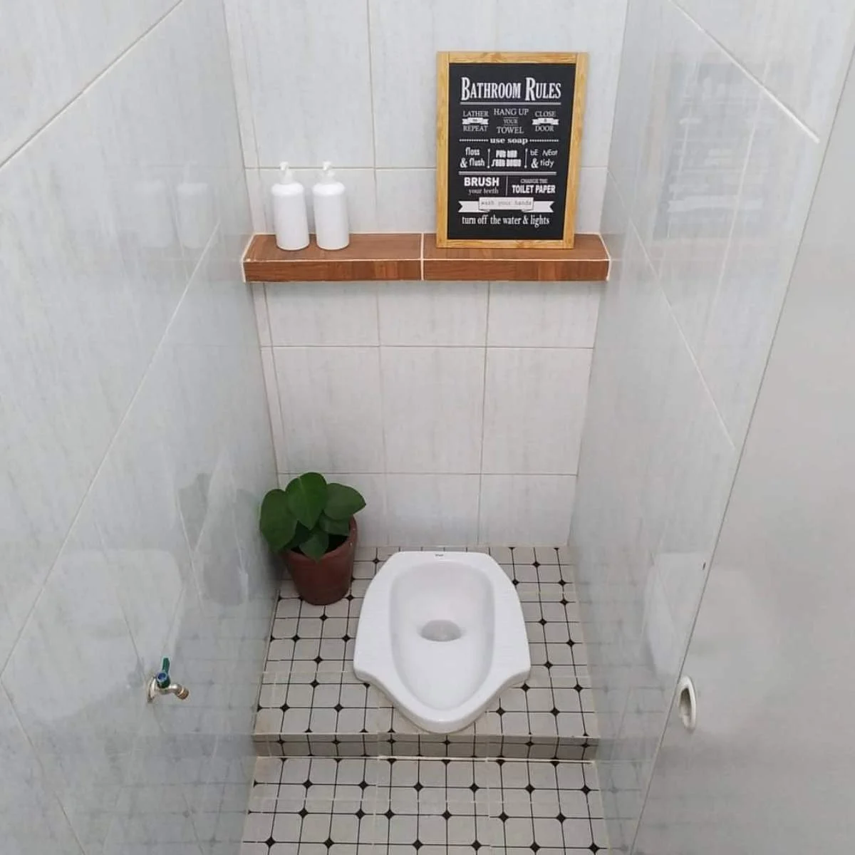 7 Inspirasi Desain Kamar Mandi Ukuran 1x1, Kecil tapi Aesthetic!