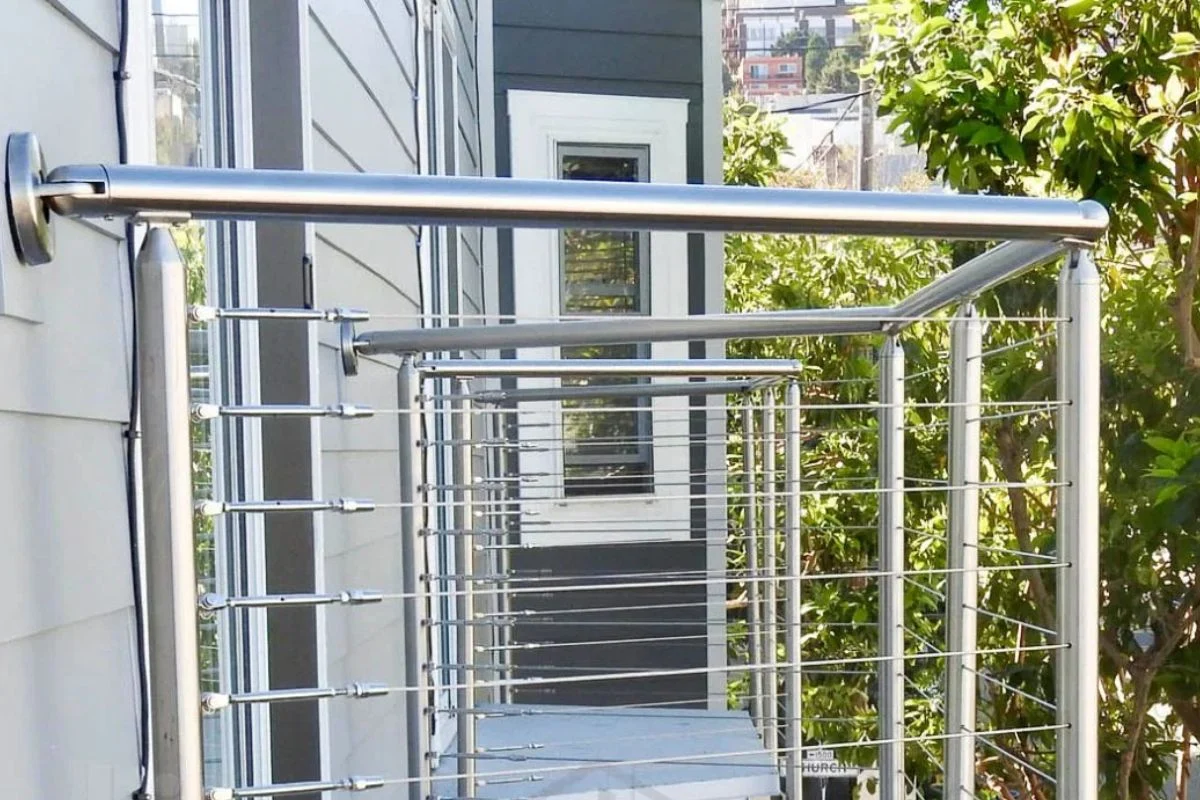 7 Model Pagar Balkon Stainless Terbaru