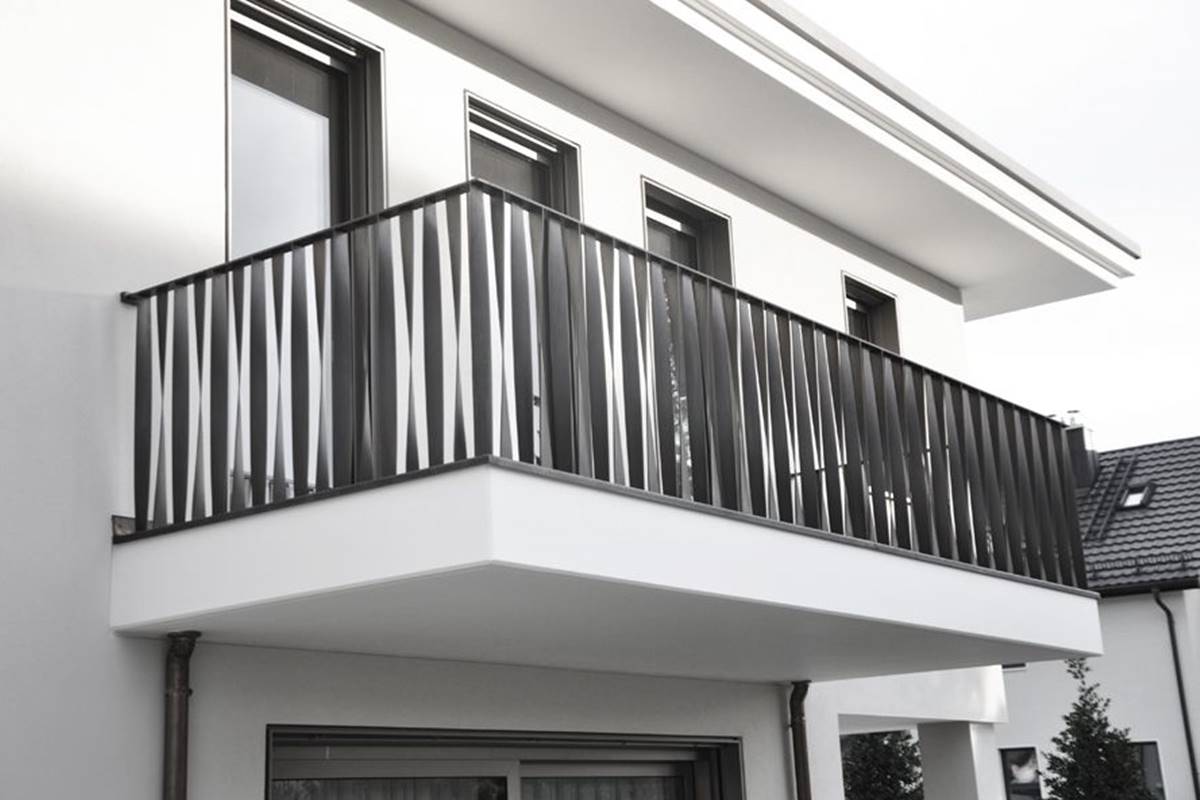 Model Pagar Balkon Minimalis Modern