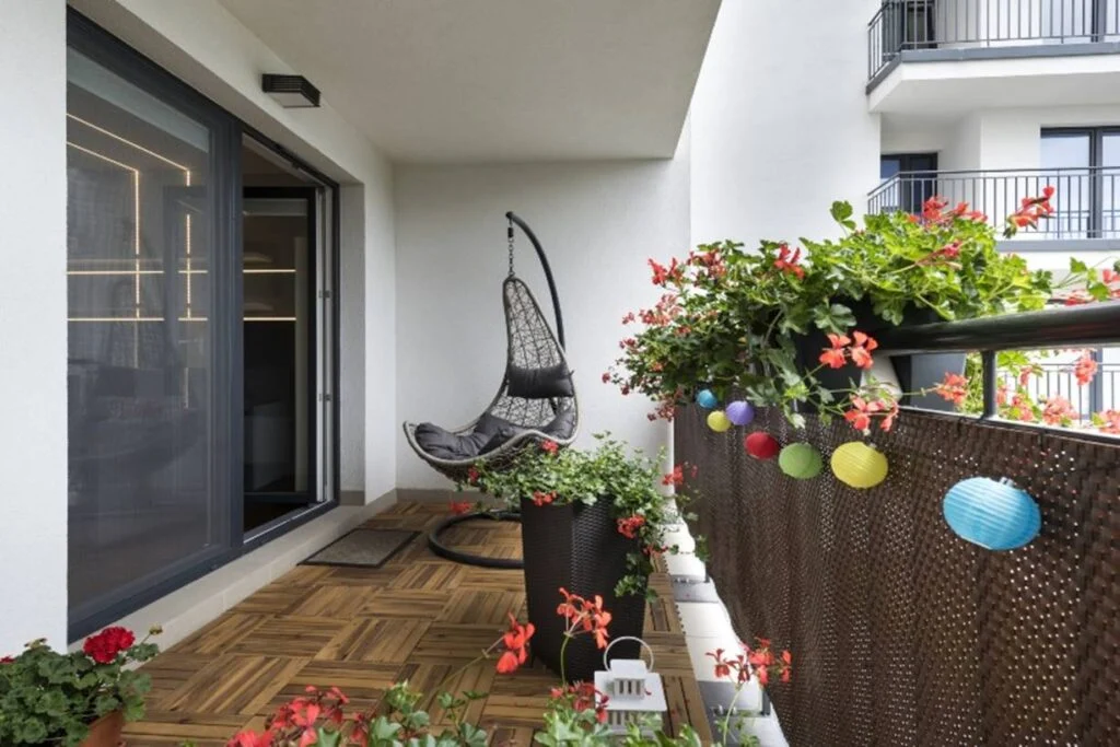 16 Desain Pagar Balkon Minimalis yang Kekinian & Aman