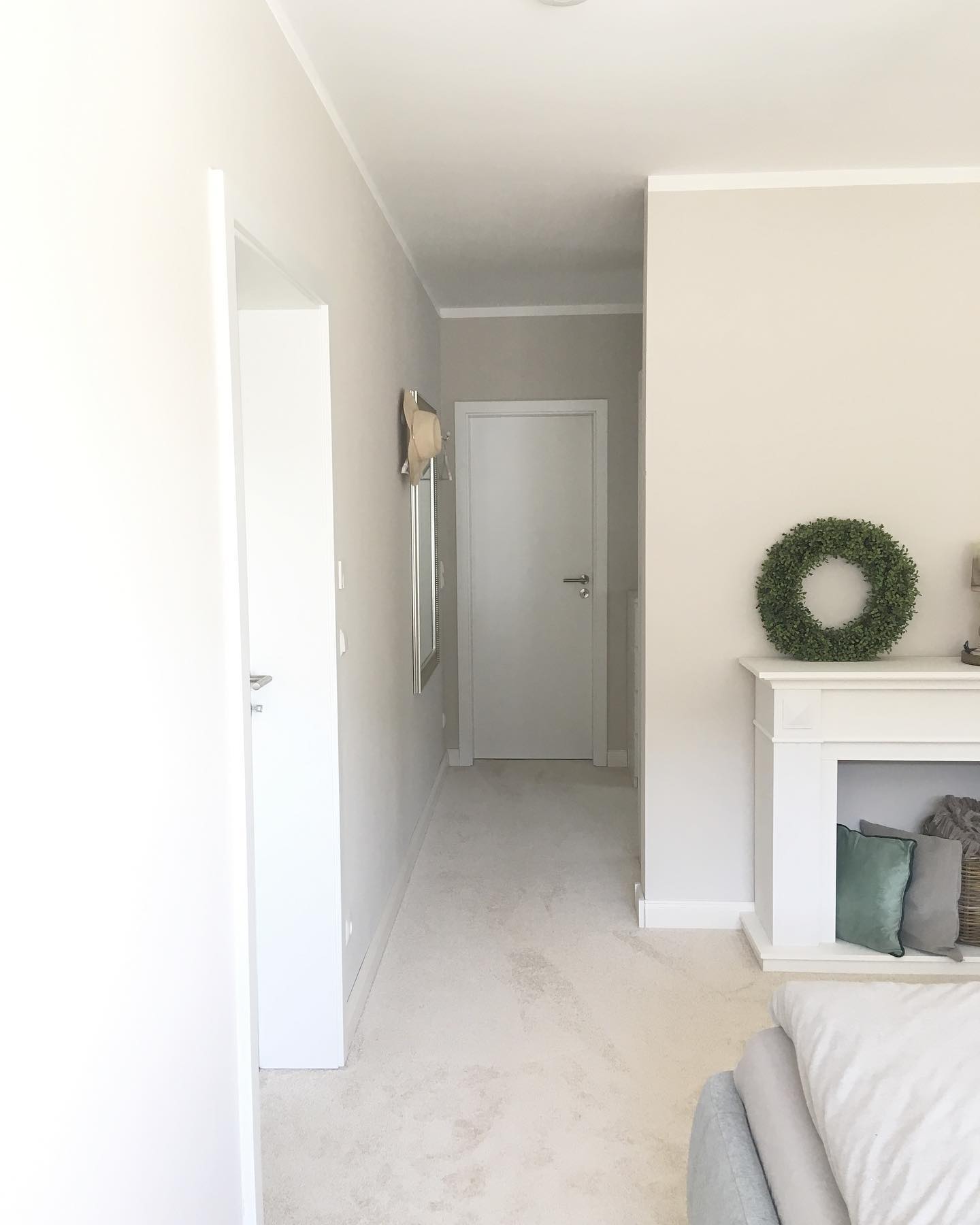 Desain Kamar Tidur dan Kamar Mandi Bernuansa Bersih